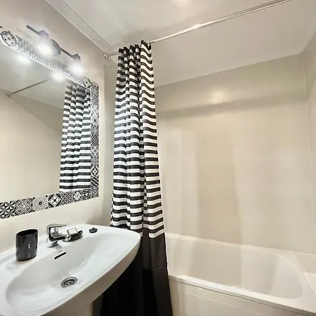 Appartement Lafrenchtouch - Centrico Con Piscina Junto Al Tren