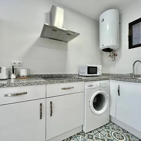 Apartamento Lafrenchtouch - Centrico Con Piscina Junto Al Tren Benalmádena